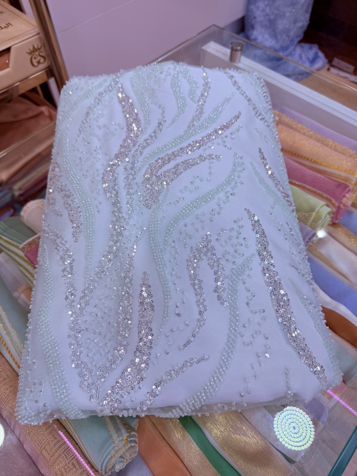 Tissu Elie Saab – Blanc nacré argenté