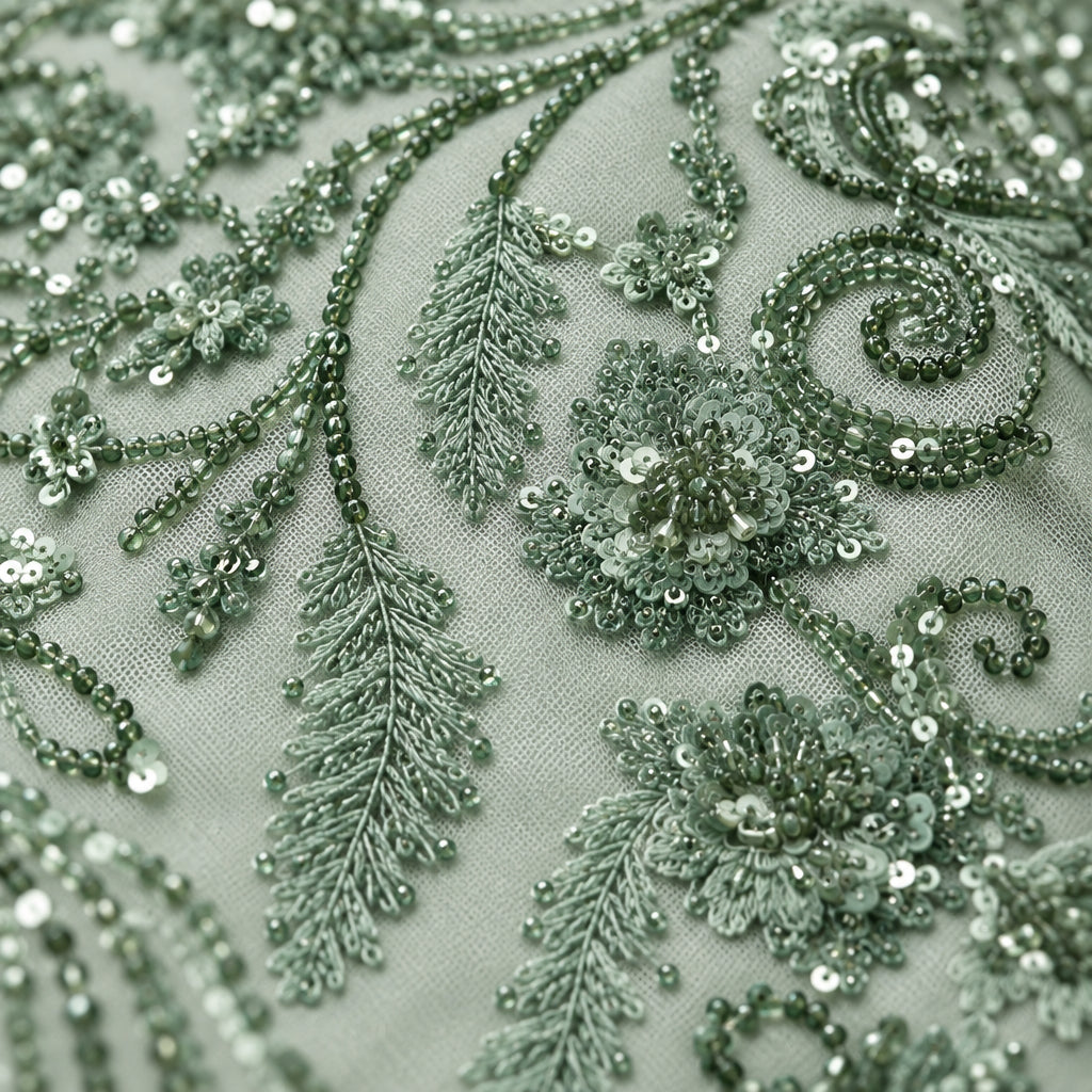 Tissu brodé Elie Saab Vert sauge pailleté, vue 2