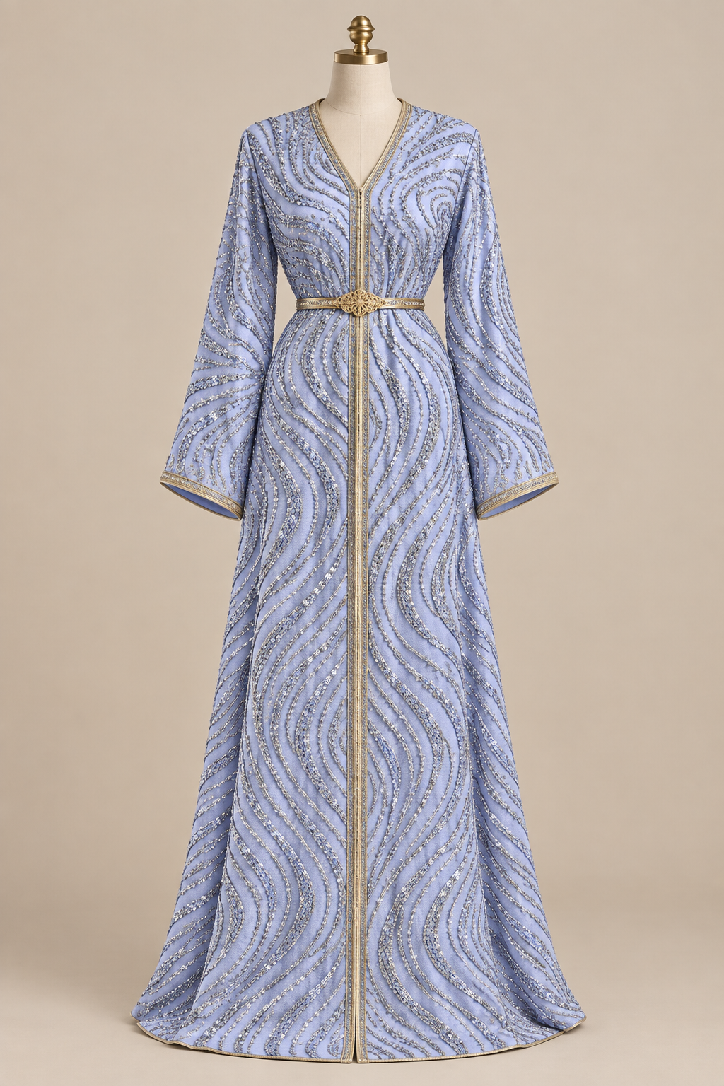 Caftan en tissu Elie Saab Bleu pâle argenté sur mannequin